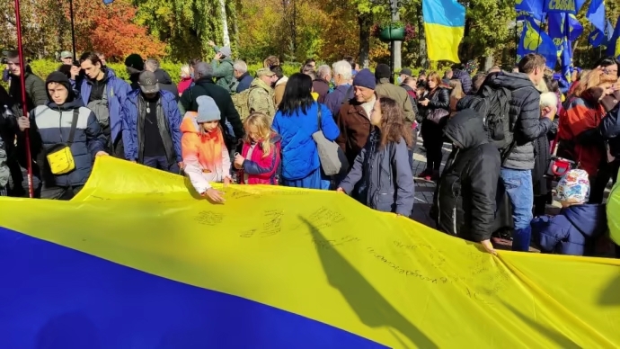У центрі Києва розпочався марш до Дня захисників та захисниць день-захисників-і-захисниць-1